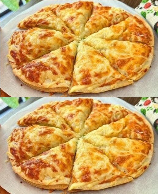 Doar cartofi și ceapă… Mai gustoasa decât pizza! Este atât de ușoară și rapidă, încât îl fac doua zile la rând. Doar cartofi și ceapă… Mai gustoasa decât pizza! Este atât de ușoară și rapidă, încât îl fac doua zile la rând.